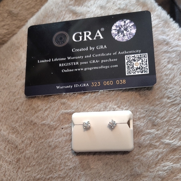 Authentic Moissanite One Carat Silver Stud Earrings - Picture 1 of 1